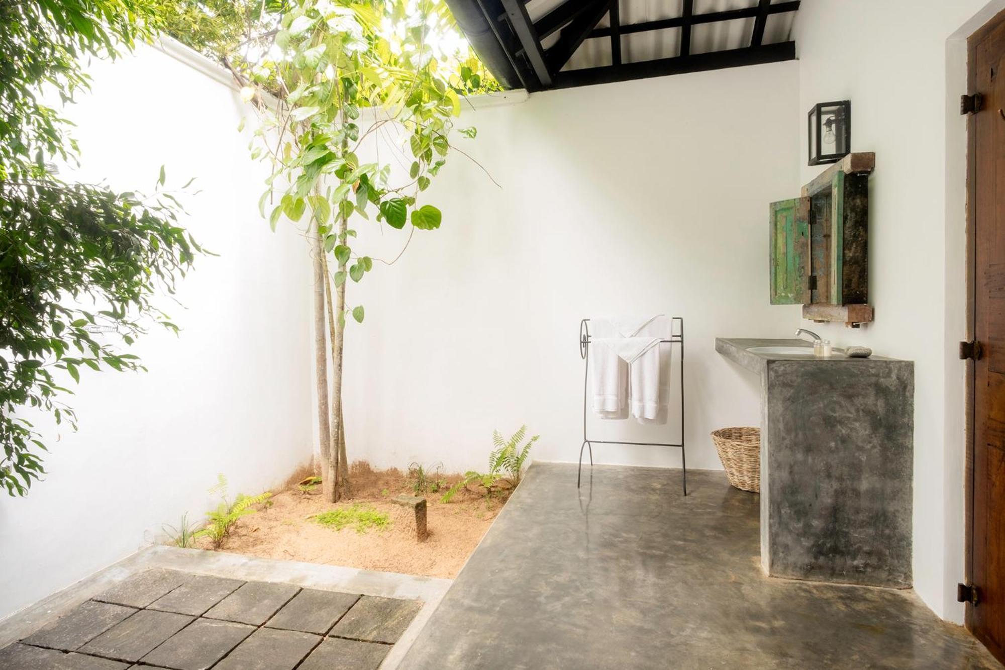 Nisala Arana Boutique Hotel Bentota Exterior photo